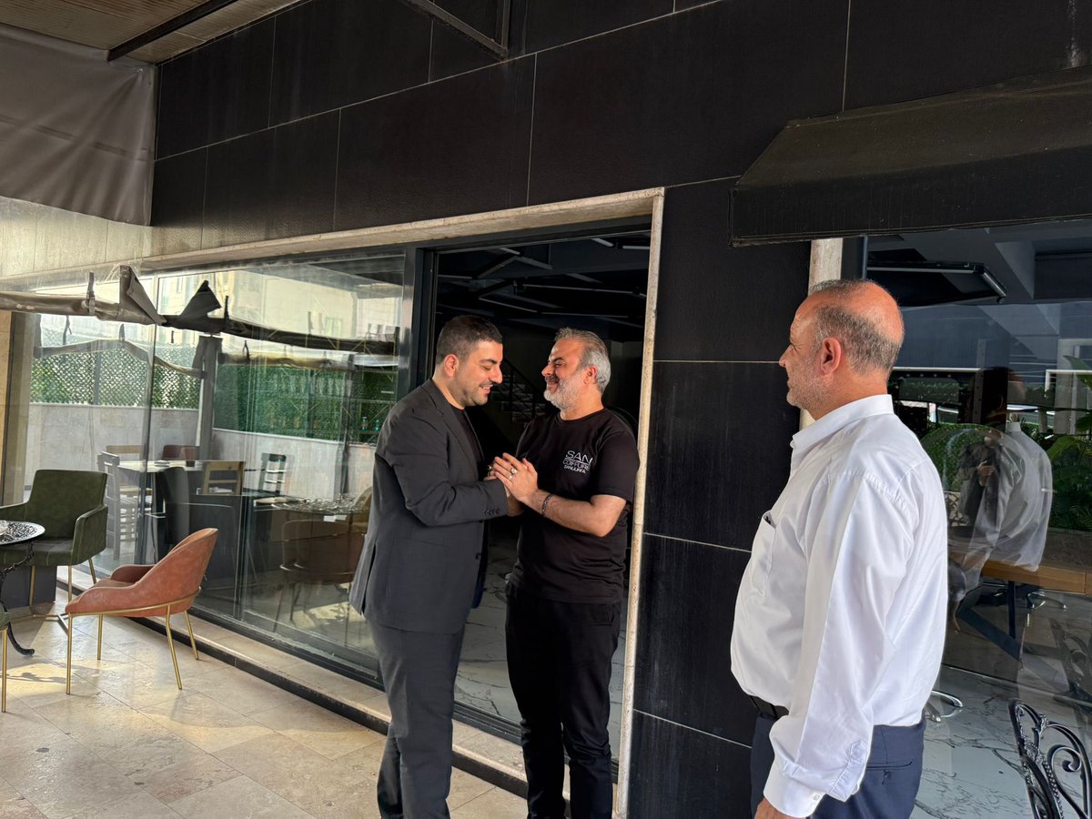 Karakopruak's tweet photo. Başkanımız Sayın Av. Orhan Çelik , Başkan Yardımcılarımızla birlikte Karaköprü esnafımızı ziyaret ettiler.
Her dükkânın kapısında gönül kapılarını araladık, hemşehrilerimizin talep ve önerilerini dinledik. Milletimizle kurduğumuz güçlü bağ, hizmet anlayışımıza yön vermeye devam ediyor.
Durmadan çalışıyor, Karaköprü’müz için sahada olmaya devam ediyoruz.

@RTErdogan @bybekirbozdag @abuyukgumus @hakanaksu058 @farukaytek @milhamigunbegi @avorhancelik