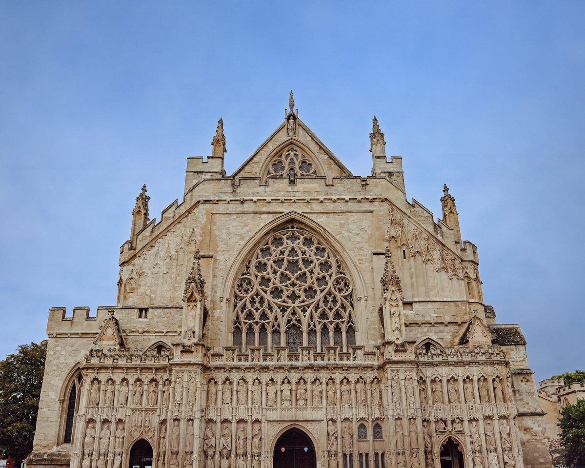 Exeter Cathedral tweet media