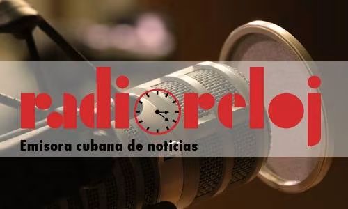 cdr_cuba's tweet photo. Buenos días vecino 🌞 

🥳Llegue desde los #CDRCuba la felicitación a los trabajadores de la emisora cubana @RadioRelojCuba    en su 79 aniversario de creada.

 Emisora que informa minuto a minuto a nuestro pueblo. 

👏 ¡Muchas felicidades! 
#Cuba #66AñosCDR https://t.co/KOT0VZodql