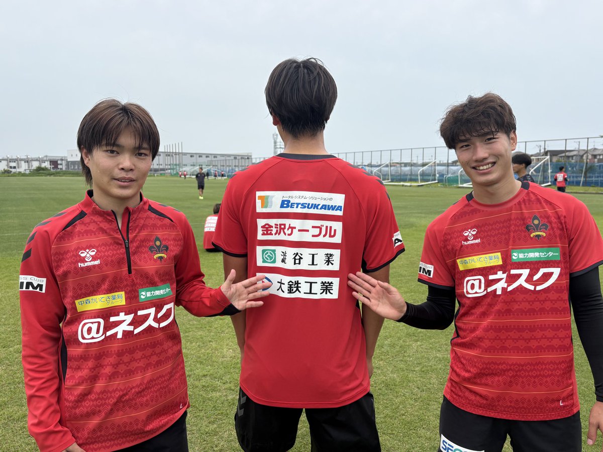 zweigen_staff's tweet photo. 本日のトレーニングから着用しています👕

チームメイトからの推薦もあり、背中モデルになってくれたのは #寺阪尚悟 選手🏋️

#大鉄工業 
#zweigen https://t.co/Tirre2vdWB