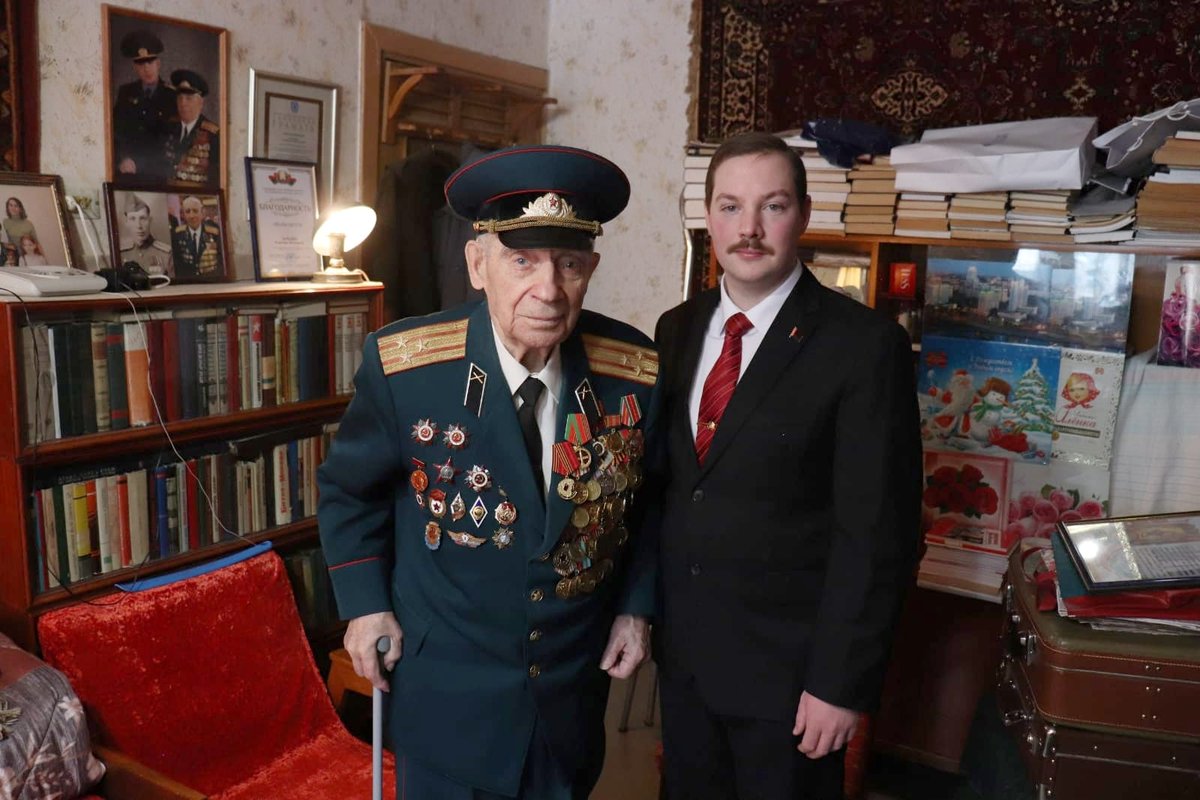 albersantin's tweet photo. 🕯️💐¡En memoria del camarada Vladímir Vasílyevich Borodín!

El 29 de junio de 2026, a la edad de 100 años, nos dejó el veterano de la Gran Guerra Patria, el coronel de artillería del Ejército Rojo Vladímir Vasílyevich Borodín.
Hilo 👇🏼🇧🇾 https://t.co/DBky3uHDtG