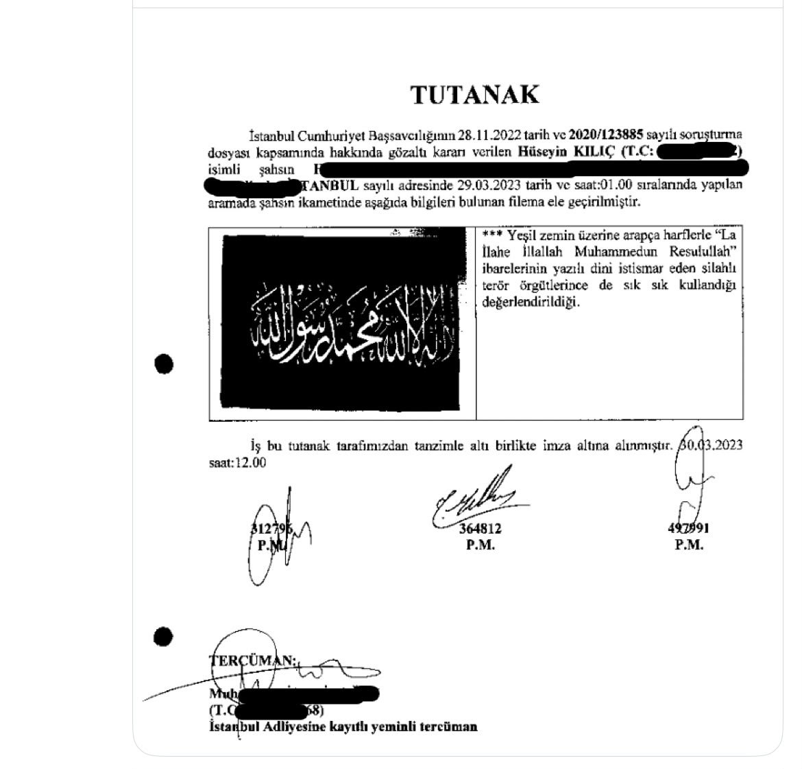 ahmet_tulucak's tweet photo. Müslümanların suç aleti tevhid bayrağı.
İşin iyice suyu çıktı.
Sizin gibi inanmayanlara hayat hakkı vermek istemiyorsunuz anlıyoruz.
Bizlerde Allahın arzında Allah’ın dediği olur diyoruz.
Tüm baskı ve zulümlerinize rağmen bu coğrafyada tevhid bayrağı her yerde dalgalanacak inşaallah.
Bu zulümlere arka çıkan alkış tutan başta cüppeli olmak üzere tarikatçı zumrelerin hidayeti için dua etmeye devam edeceğiz.