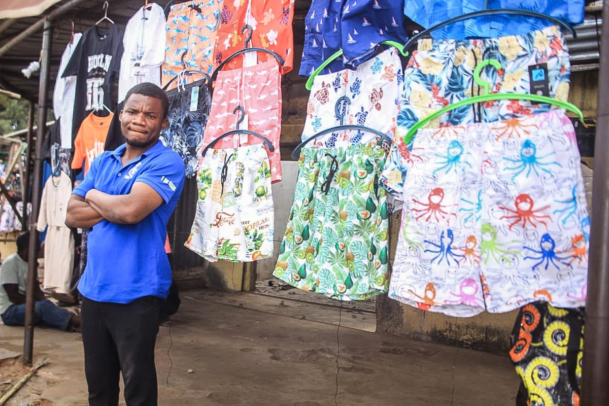 actionaidmoz's tweet photo. "Aprendi que um jovem pode construir o seu próprio caminho"

Com o apoio de um grupo de poupança, Juma Pilali transformou um pequeno empréstimo num negócio de venda de roupa e agora sonha em criar emprego para outros jovens.

#Actionaid @theGCERF  https://t.co/SBDwiT8E0N https://t.co/eQrijfWpDP