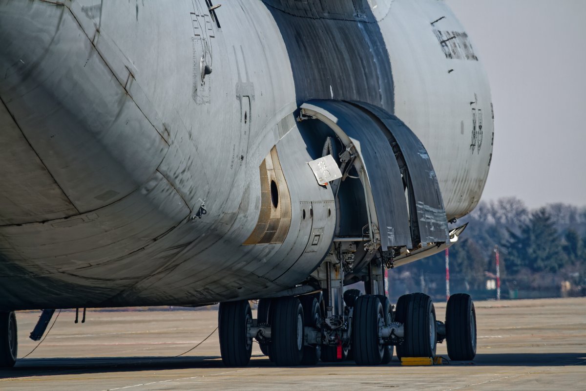 ghashpl's tweet photo. C-5 main landing gear

2022-03 1204L
f/6.3 : 1/500s : ISO200 : 400mm https://t.co/MtxcVXyu1a