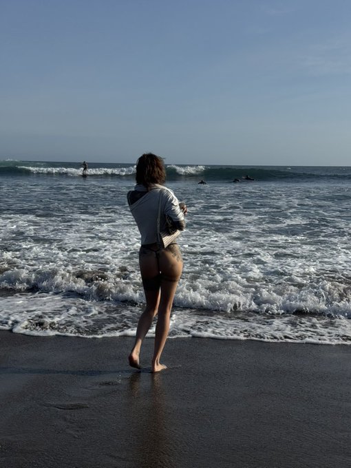 Sasha Beart - 1 pic. Bali https://t.co/FRMi04oFfV