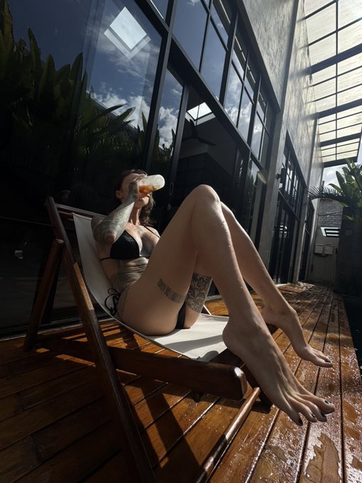 Sasha Beart - 1 pic. Bali https://t.co/3JK1kM4SNq