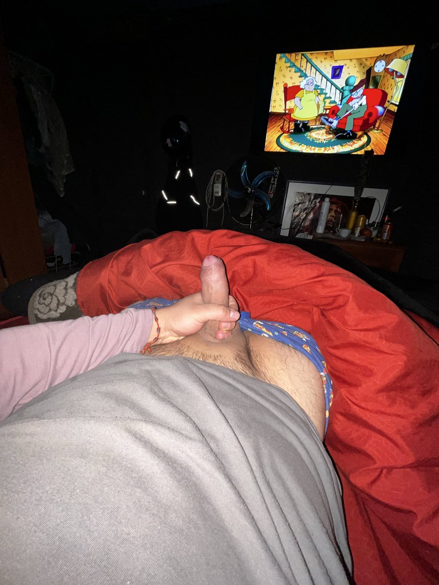 op46475's tweet photo. Quiero culiarme a una pareja 😈 https://t.co/c5Df8pAiz4