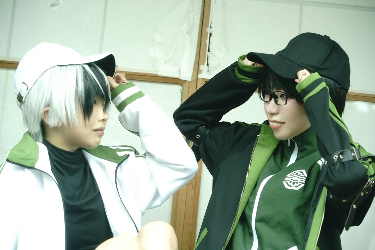 qm_wbl's tweet photo. cosplay.
せんぱいジャージ
※三次創作

❇︎

💚@kiyoshi_cos 
🩶@imokodesu_208 
🖤@qm_wbl
🤍@hu_san3640 
📸@Al1ma_camera 

#江のお茶会の段0621

❇︎

原案　橘あさみ様【@tachiasa222 】
許可ありがとうございました❣️❣️ https://t.co/5ekfaqR2CY