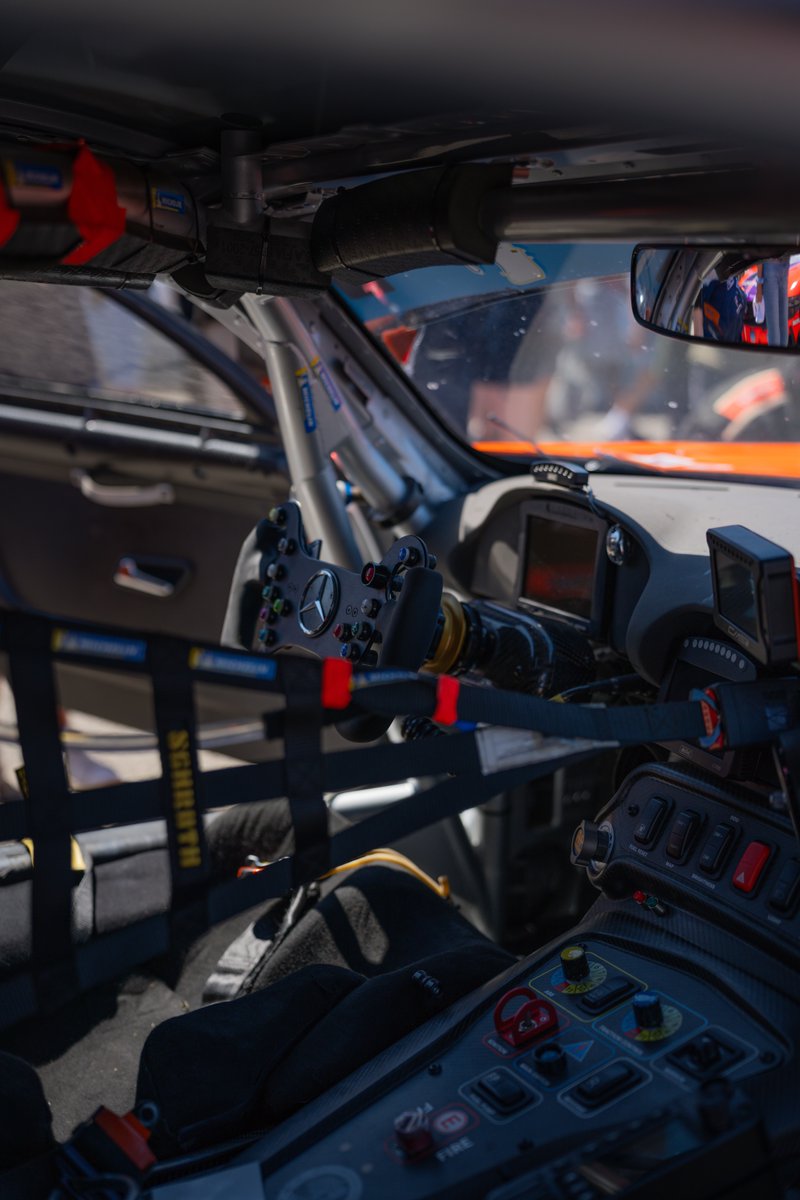 KF_MSport_Ins's tweet photo. Steering wheels in race cars are just not what they used to be! 🤯
Fighter jet or GT? 😉
#race #motorsport #gt3 https://t.co/86ZMbpeRGZ