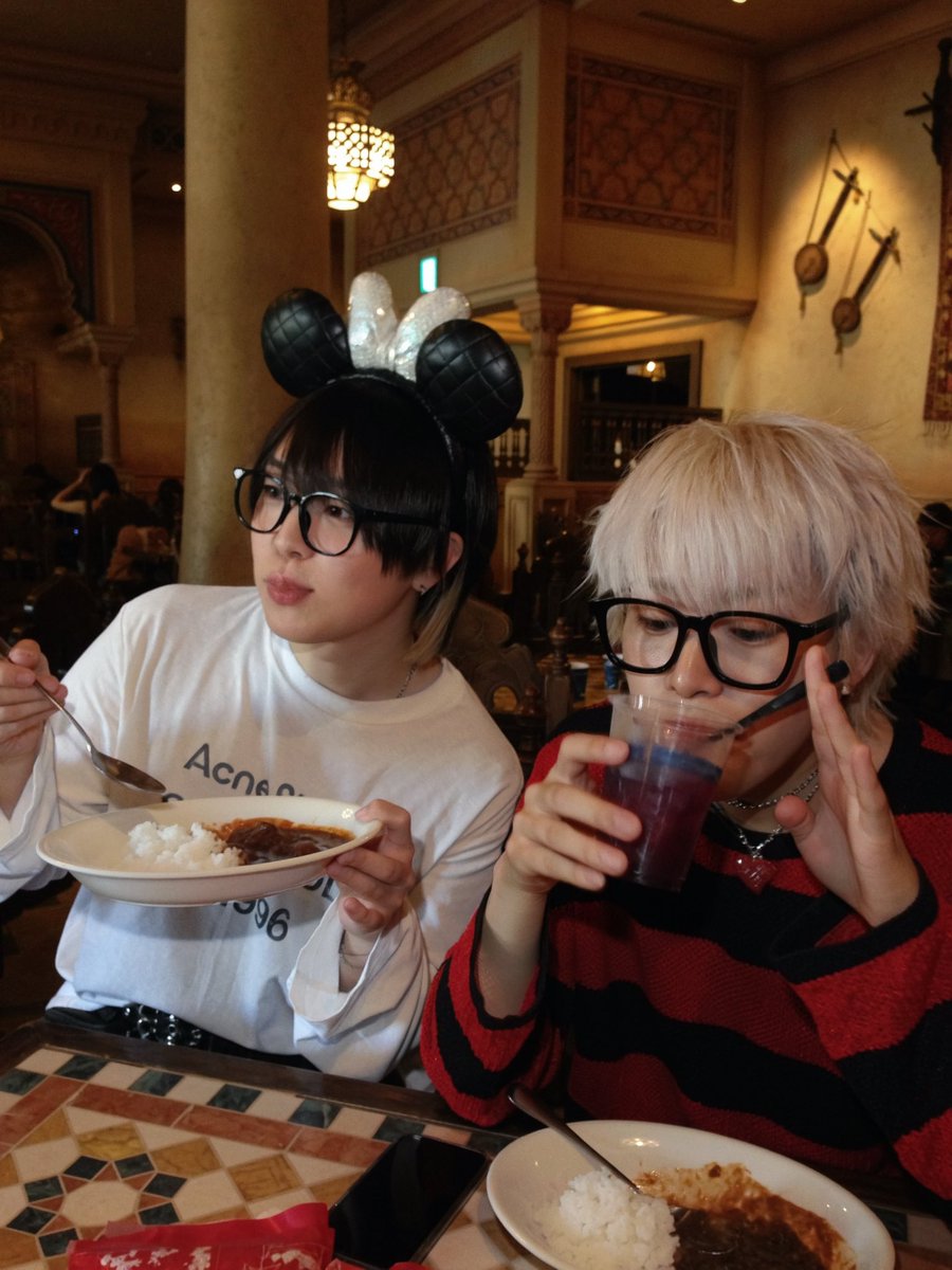 DrumMasami's tweet photo. かやゆーとディズニー行って来た！！
これメルカリで買った
iPhone5で撮った！！結構良くね？！ https://t.co/shGQMhjI1r