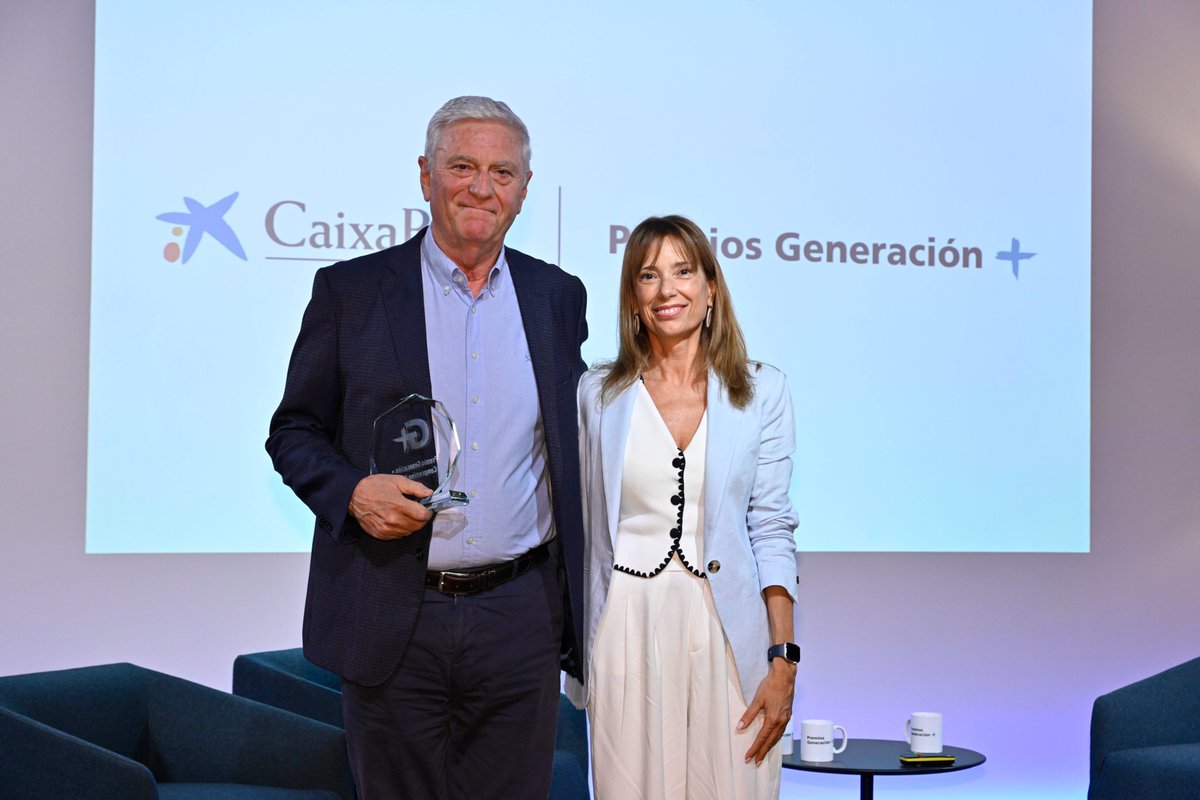 VidaCaixa's tweet photo. 🏆 Premio G+ Trayectoria de @caixabank a Francesc Salvador, vicepresidente de la Fundación Privada Portal

🏆 Premio G+ Compromiso Salud de SegurCaixa Adeslas al Dr. Ramón Cristòfol

🏆 Premio G+ Valor Sénior de @VidaCaixa a Carme Trilla, presidenta de la Fundación @habitat_3 https://t.co/ElxvqSZKDu