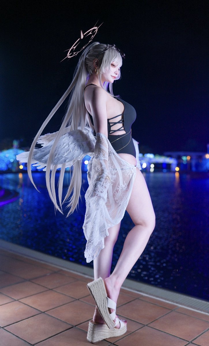 _cosN0v0N's tweet photo. 🫧水面漂うナギサ様🫖🪽
#ブルアカ
#ラグコス2026 https://t.co/LXjOCamgP2
