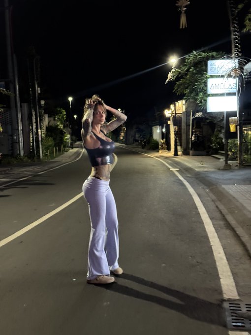 Sasha Beart - https://t.co/dI7ZsA1vvz