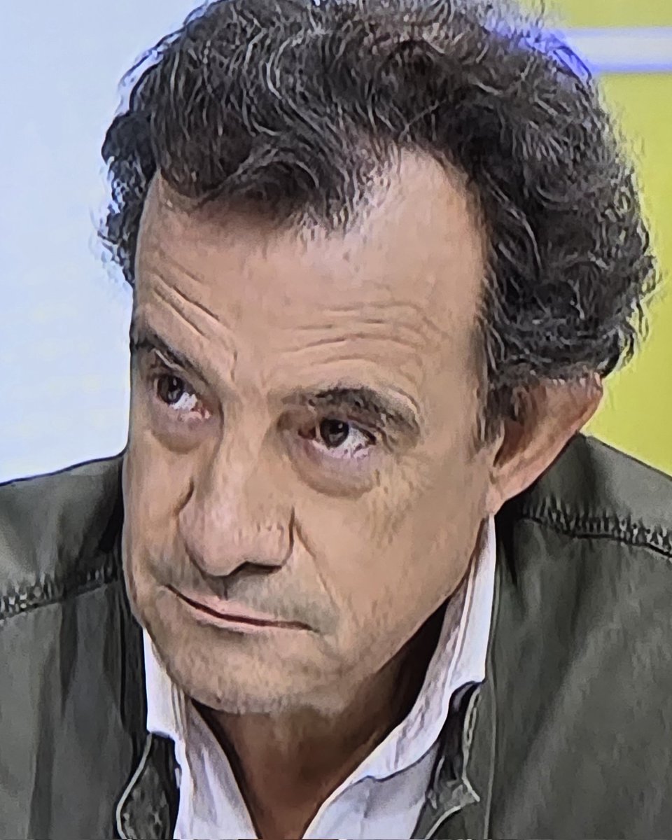 ManuelGmezHoyo1's tweet photo. !! Hoy en @MananerosTVE ambos dos, son los portavoces del anuncio del GOLPE DE ESTADO anunciado por AZNAR , @NunezFeijoo y @vox_es . https://t.co/G9NU6jOGWb