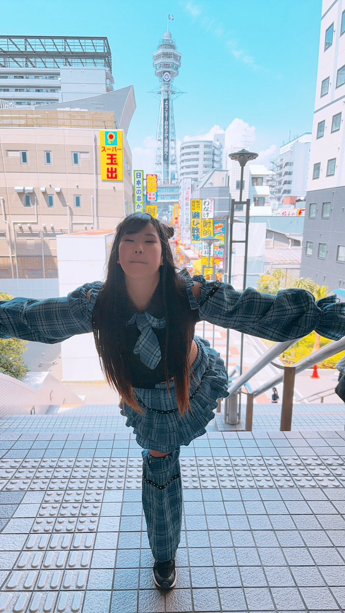 hi_2014__'s tweet photo. やっと、体調がほぼ落ち着きました。
明日から学校行きます😊

土曜はライブです！元気な姿でパフォーマンスしたいと思うのでよろしくお願いします🥺 https://t.co/IiE95utGXq