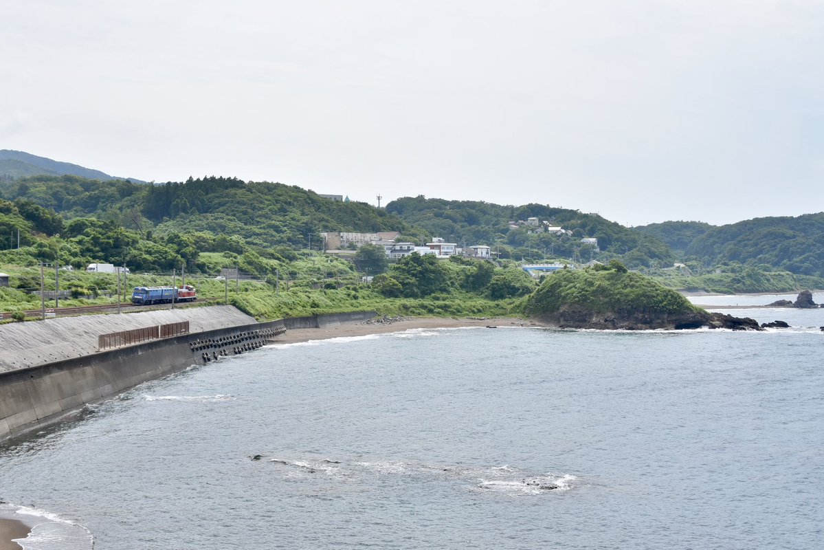 64Locomotive's tweet photo. 6/30
EH200-16＋DE10 1704 https://t.co/gbXVOXrEqs