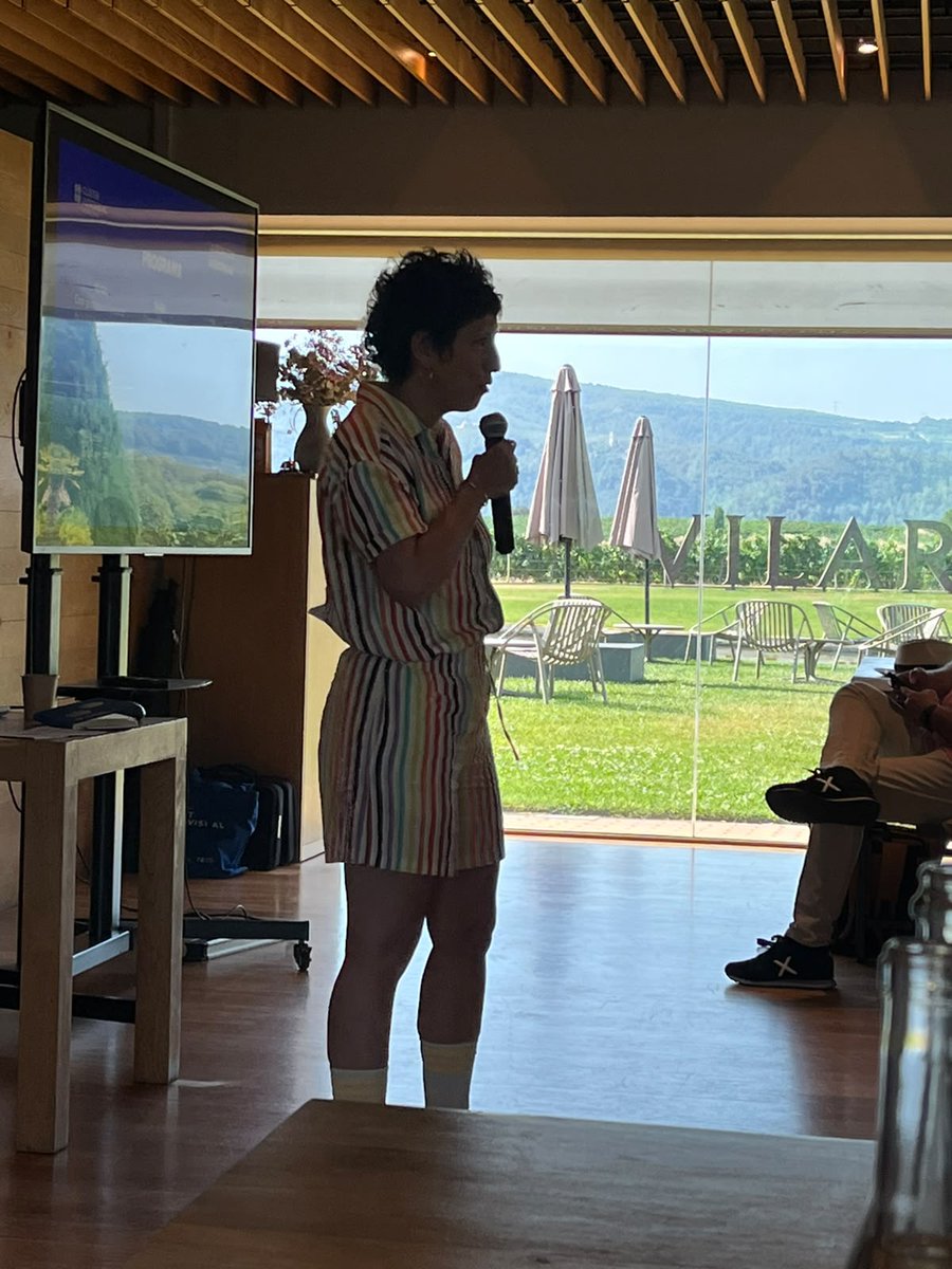 MinoriaAB's tweet photo. Avui som a la jornada d'immersió estratègica organitzada pel @ClusterAVCat, conduïda per @AnaJoven i amb ponència sobre IA de @genisroca.

Una gran oportunitat per compartir experiències i projectes amb companys i companyes del sector audiovisual. https://t.co/9hA8153yIe