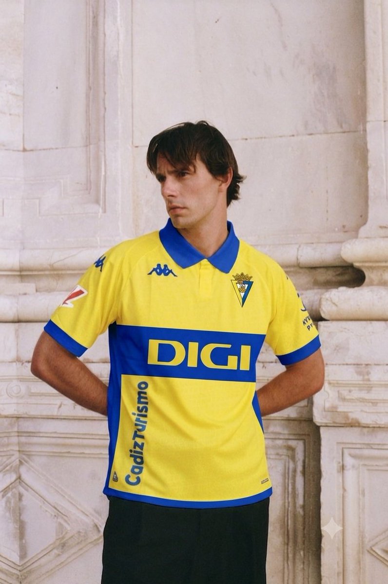 msauc288's tweet photo. @Cadiz_CF Dentro de la basura de camiseta.  Se puede medio mejorar una mijita tampoco está para tirar cohetes. Pero falta azul somos el Cádiz C.F no el Villareal.
De vergüenza todo mal como siempre. https://t.co/W6V5Uh2Q3G