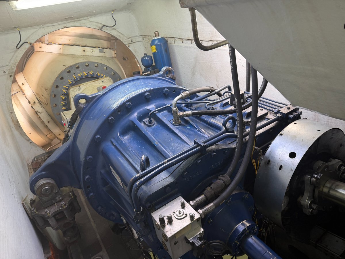 rango_solutions's tweet photo. Prevention starts with inspection. ⚙️

Borescope inspection carried out at Yerga Wind Farm, assessing critical internal components to detect early signs of wear and support smarter maintenance planning.

#WindEnergy #Borescope #PredictiveMaintenance #Renewables #RANGOSolutions https://t.co/v1VOuDrhcx