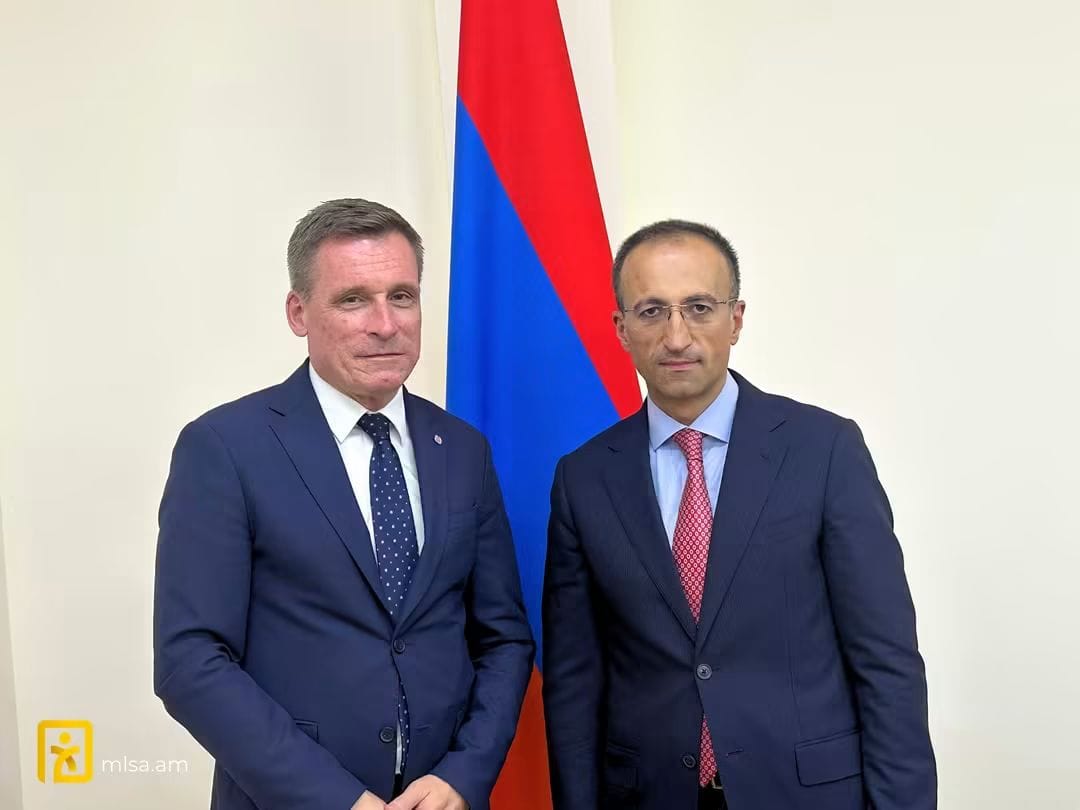 ILOACTRAV's tweet photo. Constructive exchange with Armenia’s Minister of Labour and Social Affairs, @ArsTorosyan, and CTUA President Elen Manaseryan on advancing labour reforms, strengthening trade union rights, and deepening social dialogue in Armenia.

ACTRAV Director @OliverRoepke encouraged the early ratification of @ilo  Convention No. 193 on Decent Work in the Platform Economy, highlighting the importance of ensuring decent work and labour protection in the digital age.
