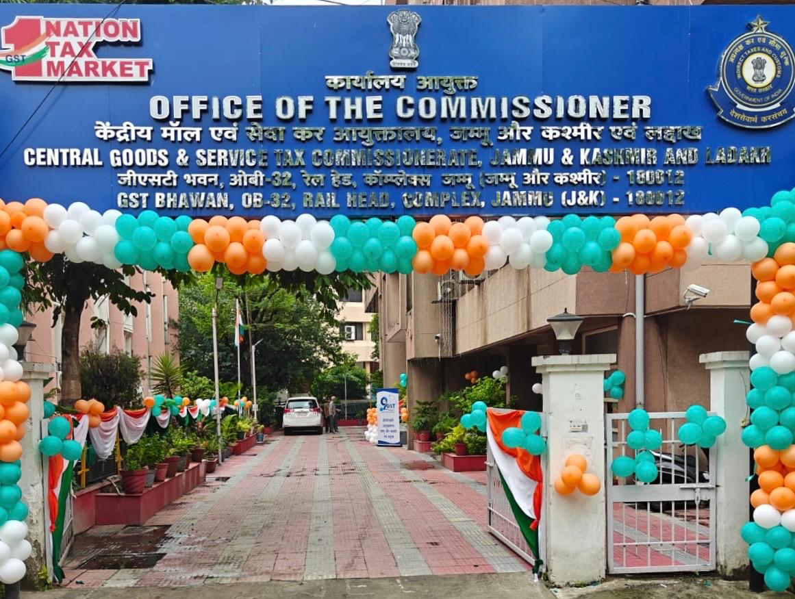 CgstJammu's tweet photo. CGST J&amp;K celebrated 9th GST day with theme ‘सुगम कर व्‍यवस्‍था, सशक्‍त भारत’, marking another milestone in India’s journey towards economic unity and strength. The occasion witnessed interaction with trade and industry highlighting the benefits and achievements of GST @cbic_india https://t.co/wdxMy5hMDo
