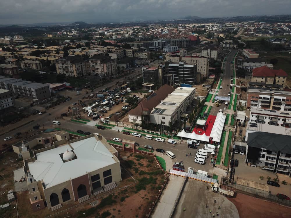 cpsfcta's tweet photo. FCTA PRESS RELEASE
 
PRESIDENT TINUBU HAILS FCT MINISTER'S APPROACH TO INFRASTRUCTURE DELIVERY
… AS HE COMMISSIONS GADUWA DISTRICT ROAD NETWORK https://t.co/V64XbmUicE