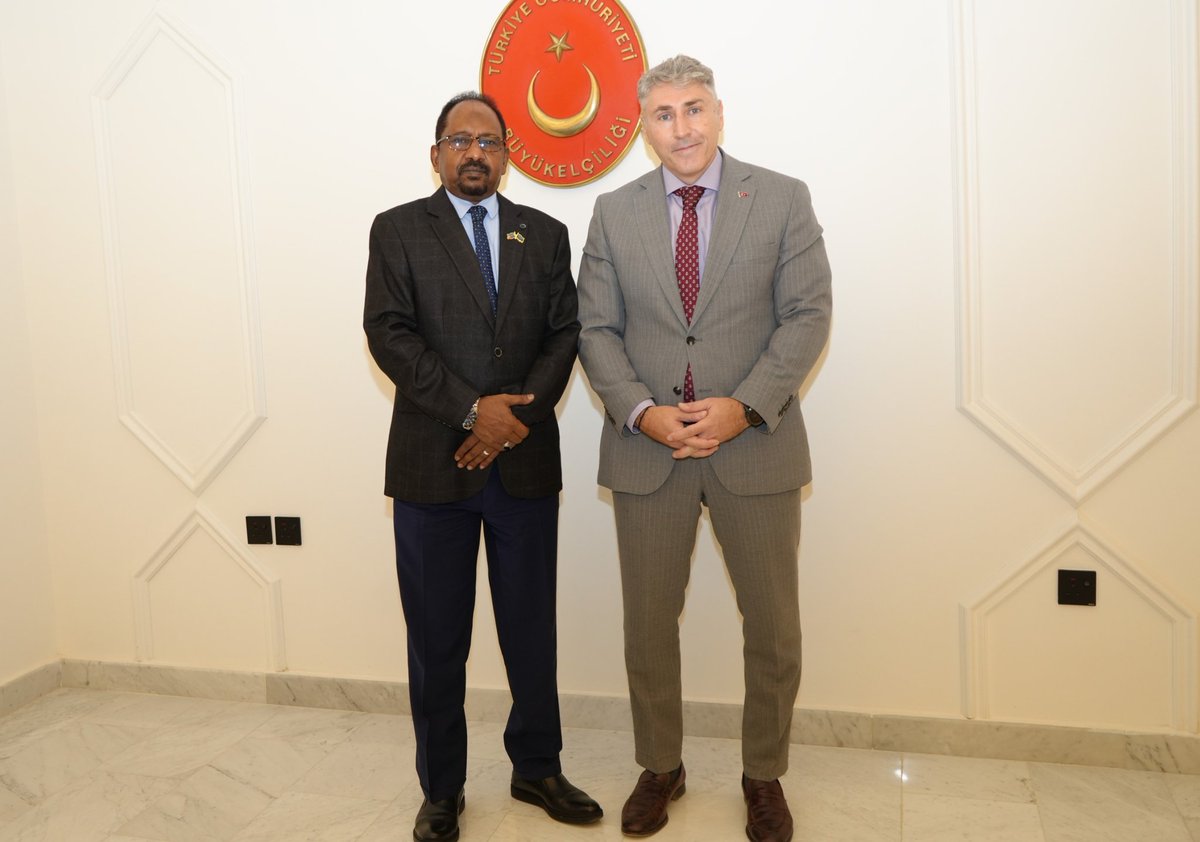 AwwalWagris's tweet photo. I had a very fruitful discussion with Deputy Head of Mission of Turkiye Mr. Murat Omeroglu. We covered variety of regional and bilateral issues during our meeting. Long live the friendship of Ethiopia and Turkiye. https://t.co/3yspQhPM1h