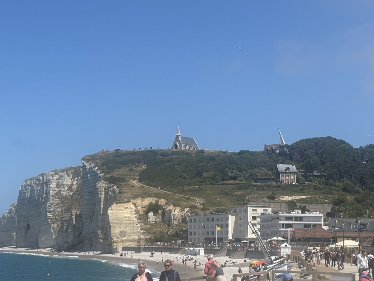 gryson_dirk's tweet photo. Leuke trip naar etretat https://t.co/LK3qv260l6