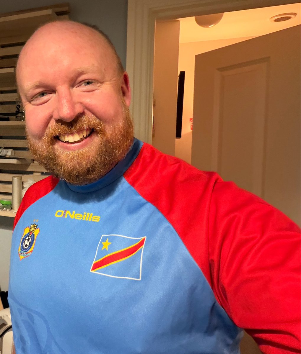 NoelRock's tweet photo. Bought this jersey 11 years ago - think I have to wear it today 😂! https://t.co/NuLMAUkh7K