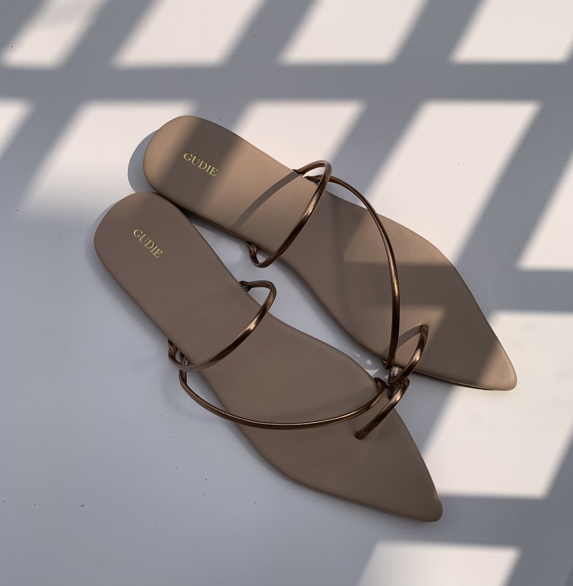 GoodnessAdeosun's tweet photo. Buy the 4 different pairs for N40k and get free delivery. https://t.co/vAZRndjxo6