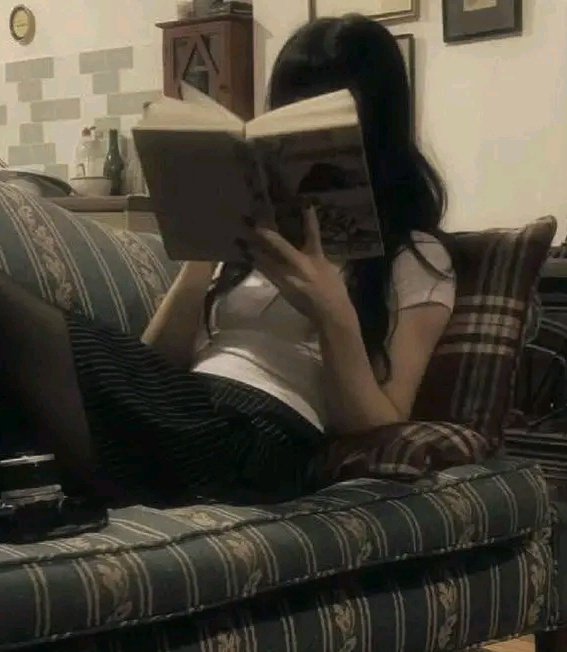AlejaReads's tweet photo. Reading won't fix everything, but it will make me happier.>>> https://t.co/EW8I4dVNH3