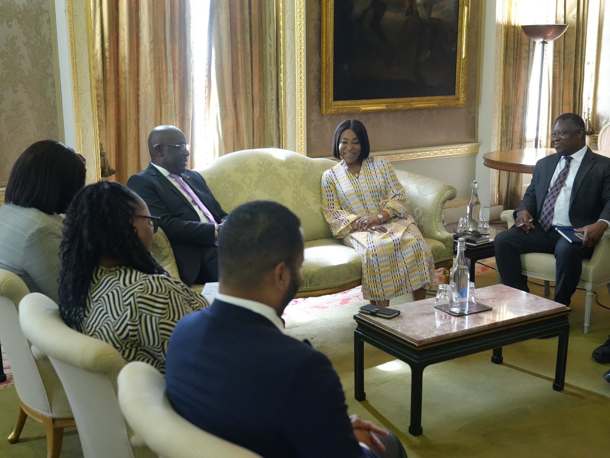SGCommonwealth's tweet photo. The 28th Commonwealth Heads of Government Meeting in Antigua and Barbuda will be a moment of strategic opportunity to set the direction of our Commonwealth family and turn shared priorities into action for our 2.7 billion people.

I was pleased to meet the Hon E.P. Chet Greene, Minister of Foreign Affairs of Antigua and Barbuda, to discuss preparations for #CHOGM2026 this November.

We reaffirmed our shared commitment to ensuring CHOGM delivers practical action-oriented outcomes that advance sustainable development and shared prosperity across the Commonwealth.