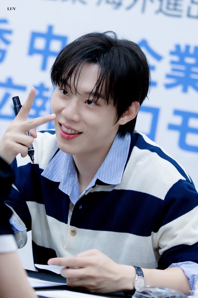 cheolin_luv's tweet photo. 260623 케타포 일본 팬싸인회 #김성철 

✌🏻 https://t.co/SJuIGPv7Ic