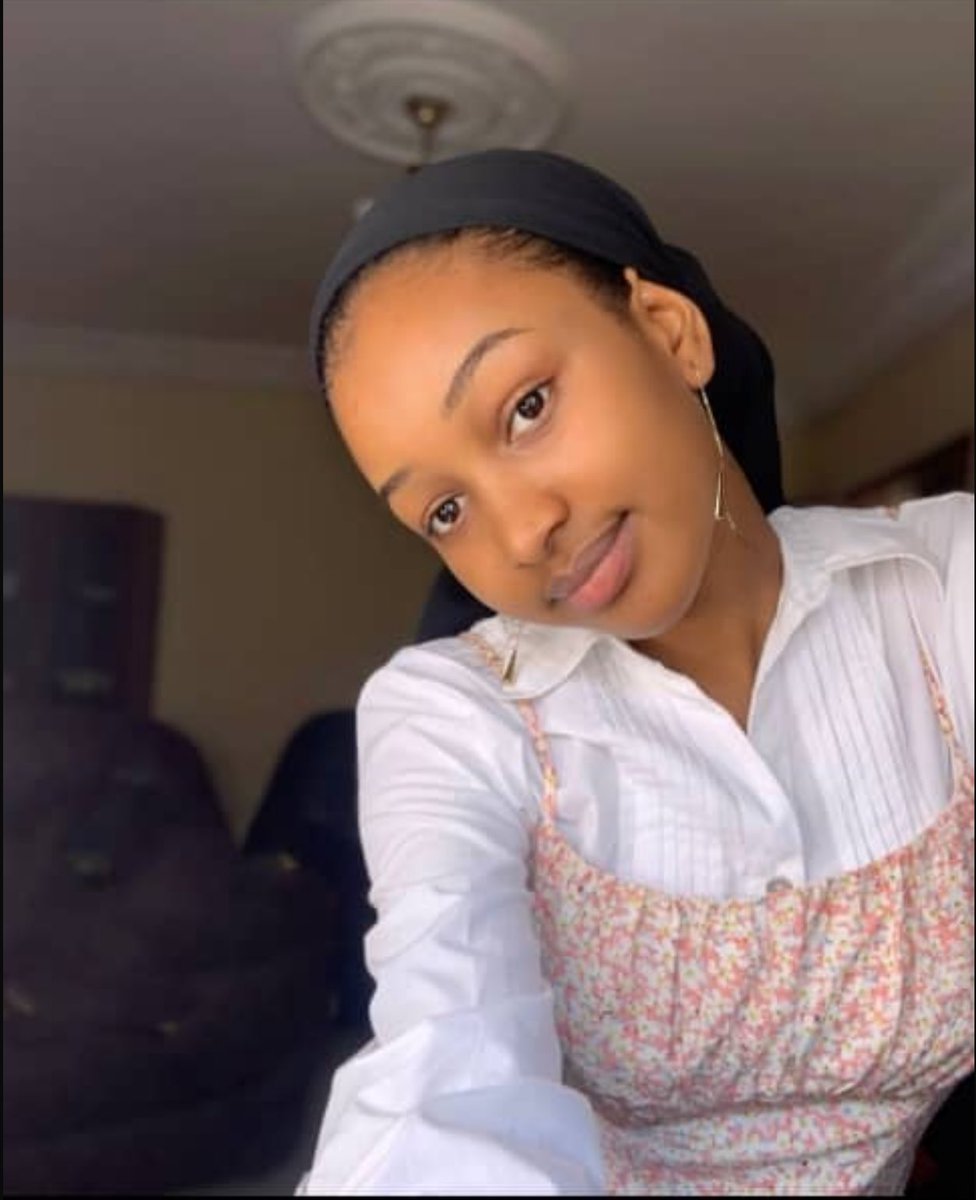 __allishaa's tweet photo. I need a poor boyfriend any One?💔 https://t.co/3isbYB1ACw