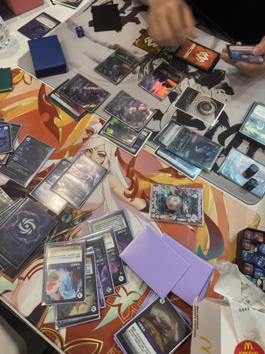 xinxin_elf's tweet photo. BRUHHH BRO I DONT HATE YOU BUT I HATE YOUR DECK!!!1!1!!1!!!!!!! UGHHHH omg ihateubaron ihateudragon https://t.co/icLzQVhU8j