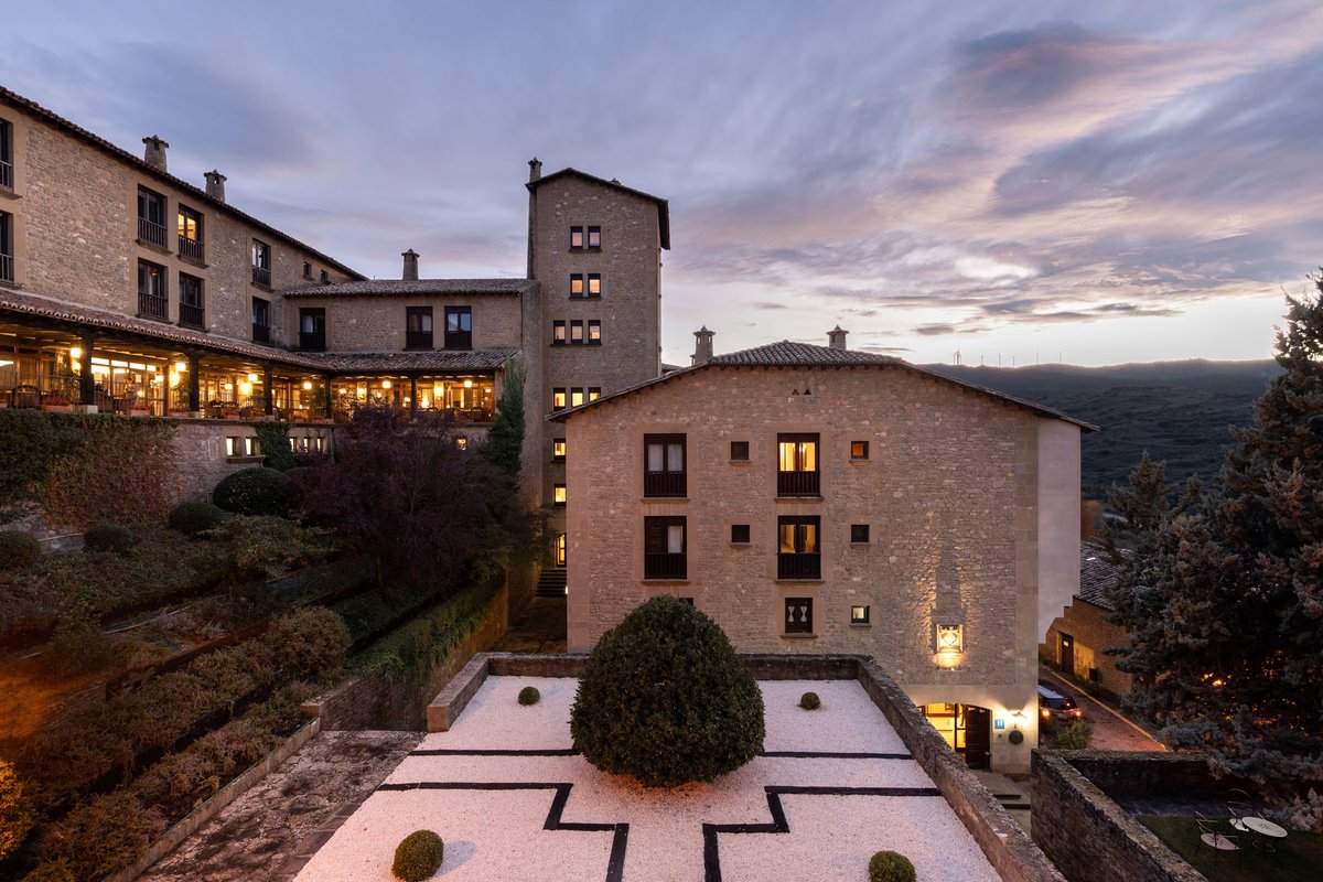SpaininIreland's tweet photo. The reopening of the Parador de Sos del Rey Católico (@paradores) strengthens the role of heritage tourism in inland destinations 🏨 The building’s restoration makes it possible to preserve its historical value while adapting it to current demands, generating economic activity in the surrounding area and promoting a sustainable tourism model that values heritage as a driver of territorial development and differentiation.
🎯 Evaluate the role of heritage in activating inland destinations: https://t.co/2UP43CYWq2
#VisitSpain #ThinkYouKnowSpain
#HolidaysInSpain
@aragonturismo