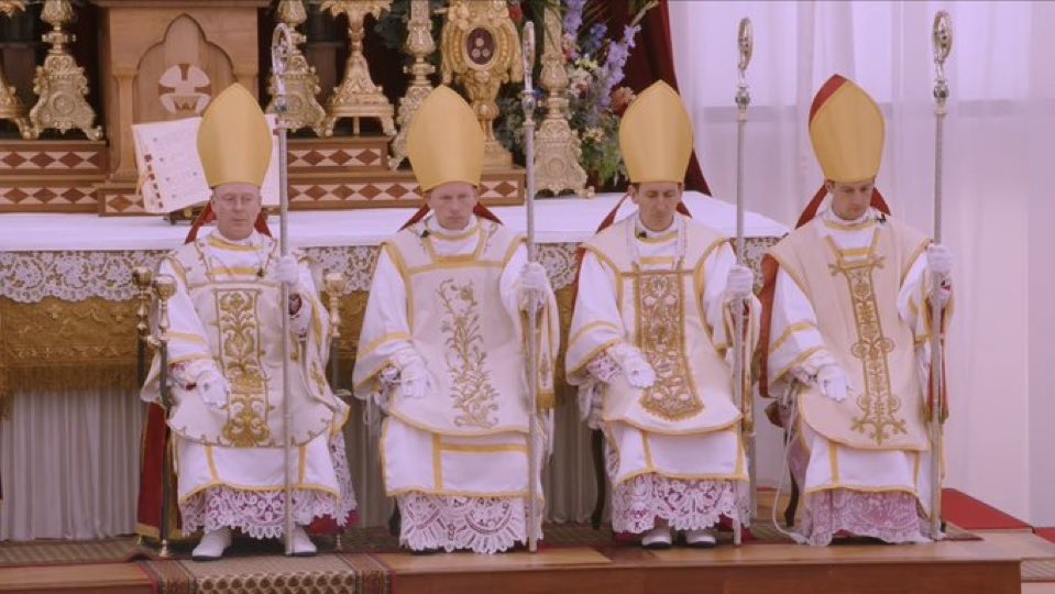 timotheeology's tweet photo. two pride masses https://t.co/cFs14YsrRW