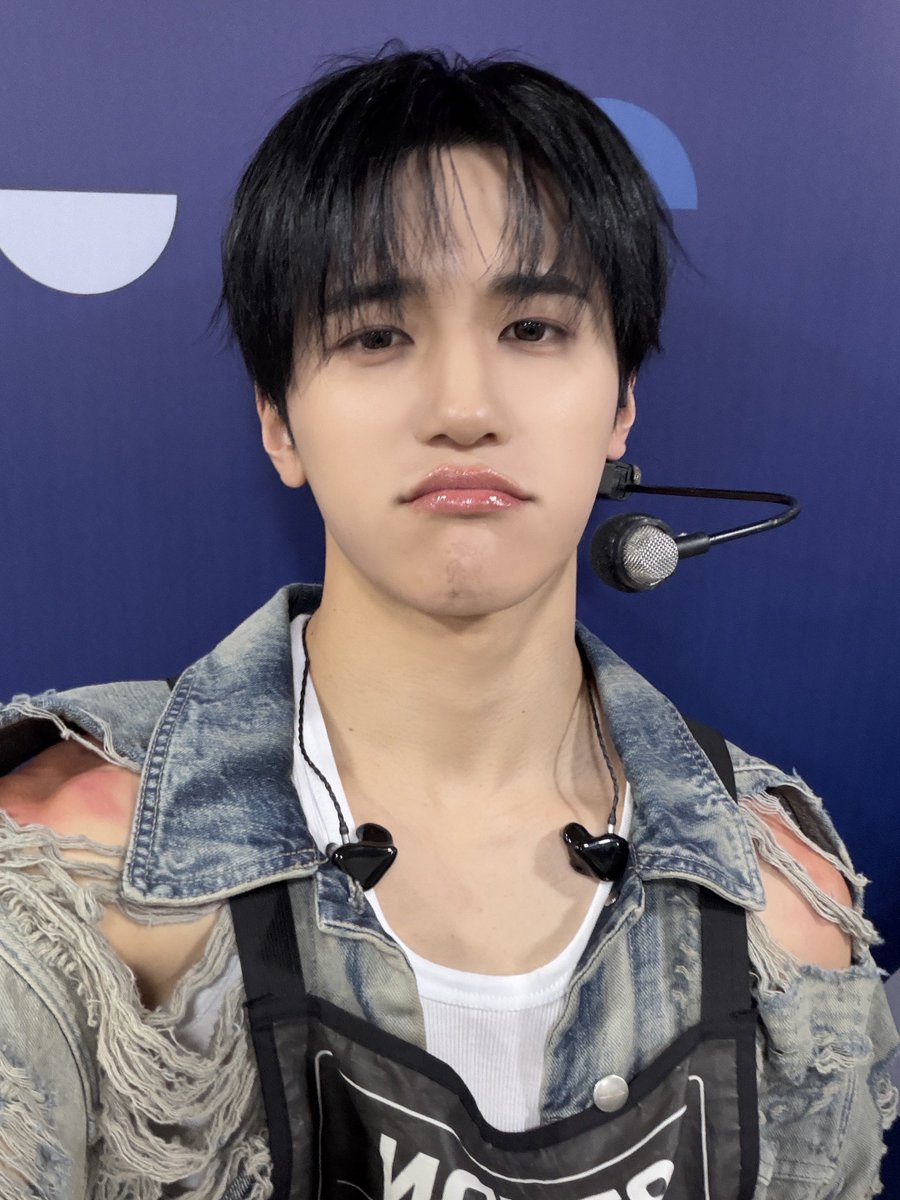 MoonbearJy's tweet photo. 생일 축하해!!

#재윤 #문재윤 #JAEYUN #ジェユン 
#8TURN #에잇턴 #エイトターン 
#HAPPY_JAEYUN_DAY 
#달빛보다_더_빛날_재윤데이 https://t.co/v9jT1WI5ns