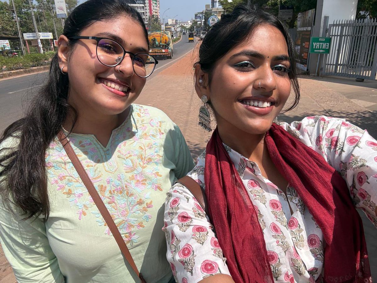 trivedi_sonu's tweet photo. Happy Doctor’s Day to Dr. Yati &amp; Dr. Yamini🥼🩺👩‍⚕️🧑‍⚕️ https://t.co/9kEd2JgBac