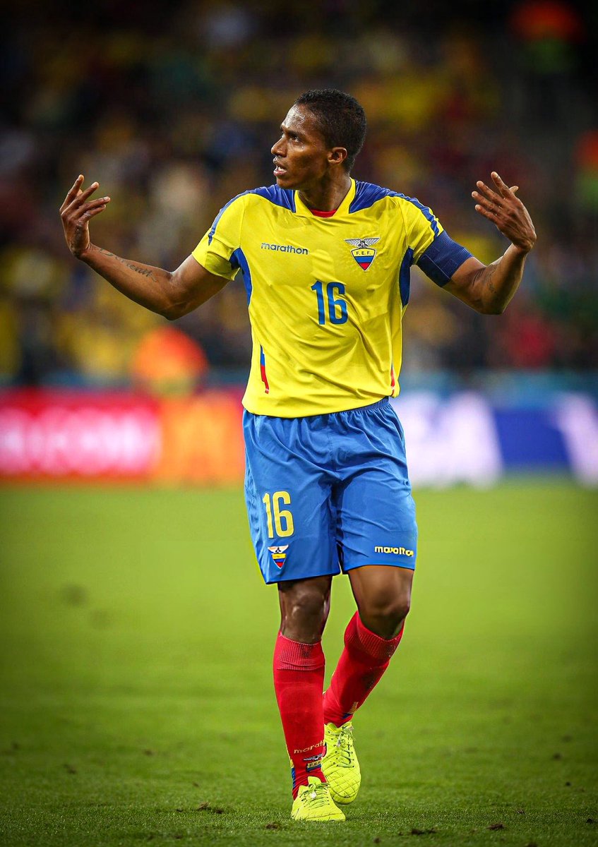 fulbotime's tweet photo. 🇪🇨 ANTONIO VALENCIA x BRASIL 2014 🇧🇷 https://t.co/PTjWK7FArW