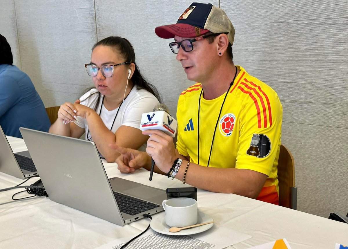 villar_cesar's tweet photo. No nací en el Meta, pero esta tierra me adoptó hace muchos años. Aquí crecieron mis sueños, mi oficio y mi amor por el Llano. Hoy celebro con orgullo a un departamento que me enseñó que la grandeza también se escribe con trabajo, humildad y esperanza. ¡Felices #Meta66Años! https://t.co/3pPTmc7ngb