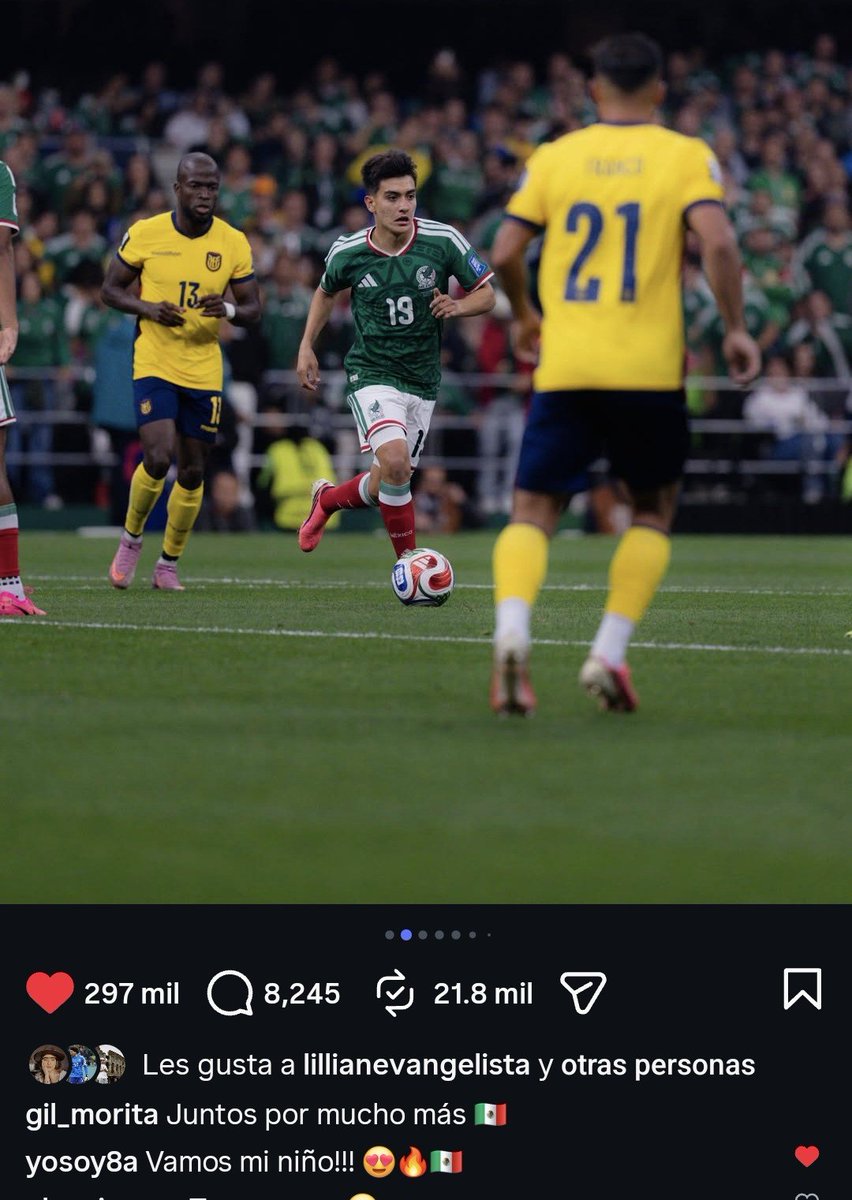 beomckity's tweet photo. memo ochoa diciéndole "mi niño" a morita, verdaderamente él lo parió https://t.co/DurnRnXVLn