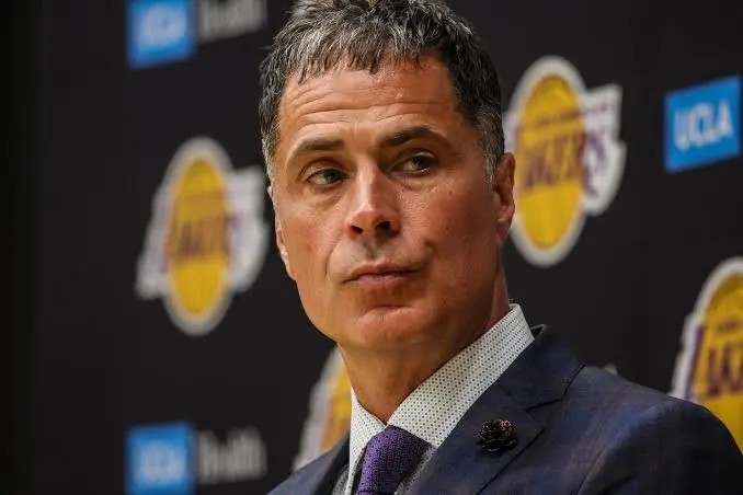 Player option? Only one man. #LMAO #lakeshow