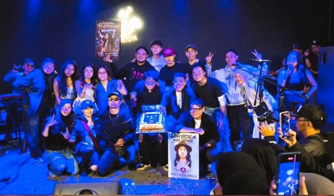 urshinesun_'s tweet photo. bang nayl nih gue rasa raja terakhir yg paling dihormatin di idol selusin deh. kl bukan acara dia mana bisa ngeliat paul, salma, rony one frame begini—lagi😌 https://t.co/iLdwzUOToH