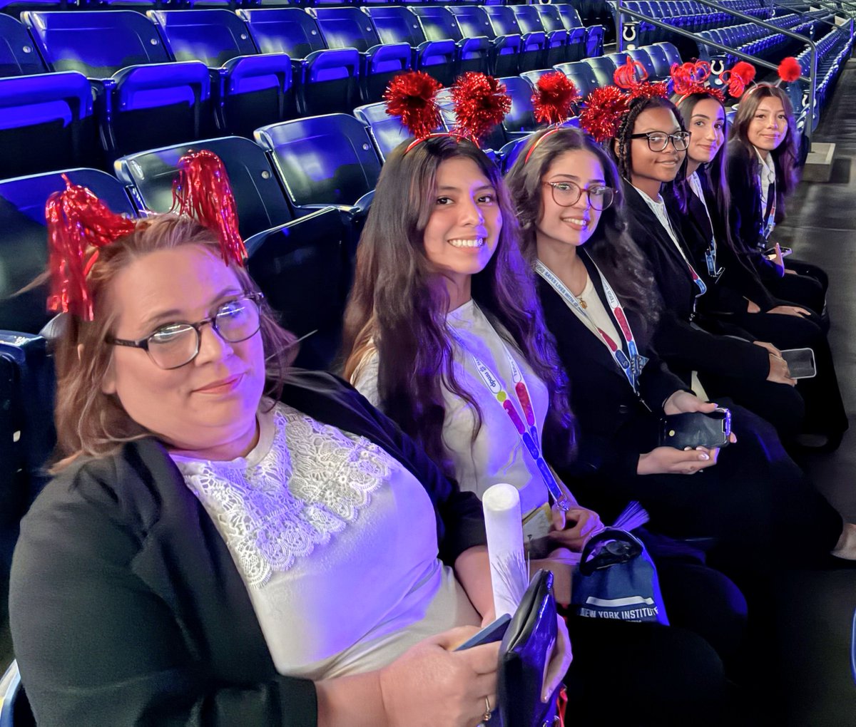 LISAAcademy's tweet photo. Thinking about a career in healthcare? 🩺

Congratulations to our @LISAwestHigh HOSA students on qualifying for the HOSA International Leadership Conference! 🎉 Their success shows what's possible through hard work, leadership, and STEM education at LISA Academy.

❤️🖤 #HOSA https://t.co/HeTCvFBLRj