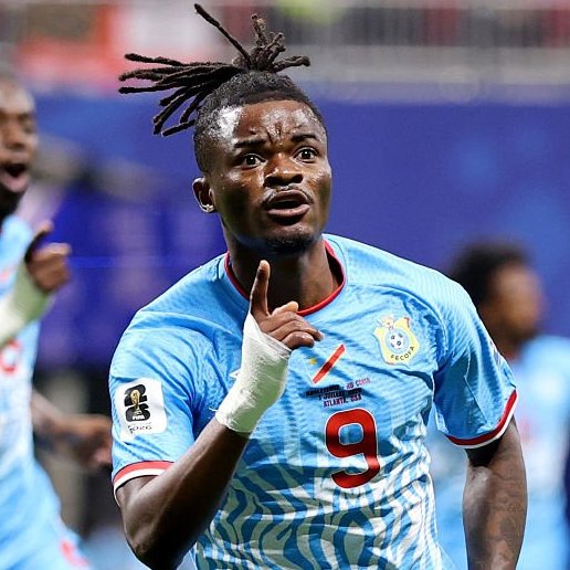 centregoals's tweet photo. 🚨🚨| 𝐑𝐄𝐂𝐎𝐑𝐃: Brian Cipenga scores DR Congo's 𝐅𝐈𝐑𝐒𝐓 𝐄𝐕𝐄𝐑 𝐆𝐎𝐀𝐋 in World Cup knockout stage history! 🥇🇨🇩

It is also Cipenga's first ever international goal. https://t.co/cNtIGrG3j4