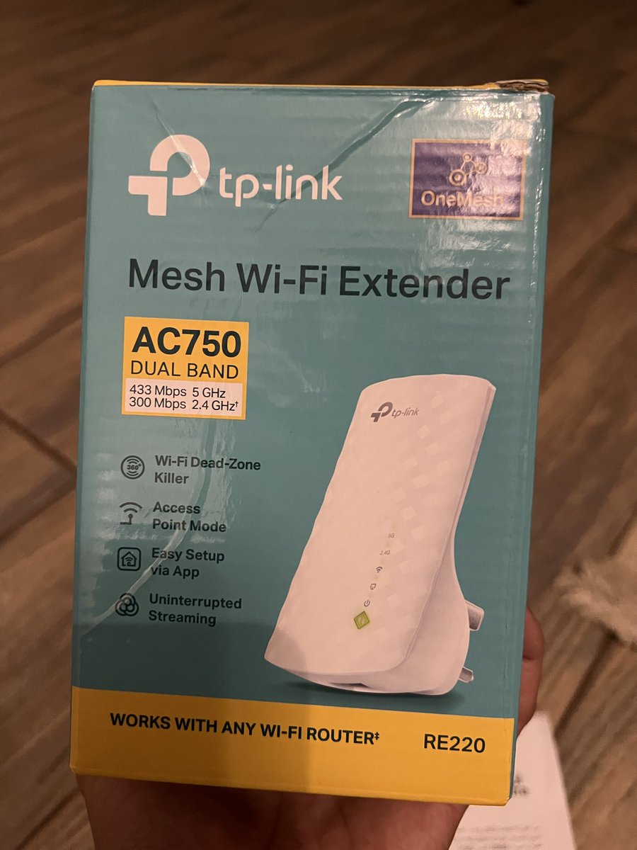 222_raid's tweet photo. السادة @MCgovSA تم شراء جهاز مقوي شبكة من @eXtraStores 
تعطل الجهاز وهو بفترة الضمان وتم تسليمه فرع اكسترا بمدينة ينبع من 10 أيام 
لم يتم التواصل معي وكل 3 أيام يتم مراجعتهم من دون فائدة !!!
نأمل منكم إيجاد حل ؟! https://t.co/6lYZIrhrx5