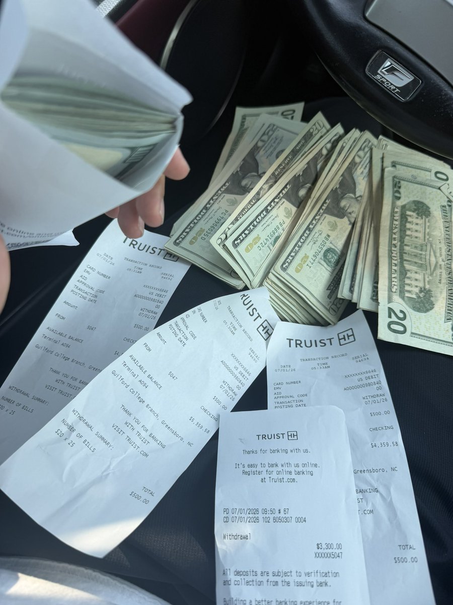 banktwerk's tweet photo. bring me a truey or be 18+ and ima show you how to eat https://t.co/G2cChELB98