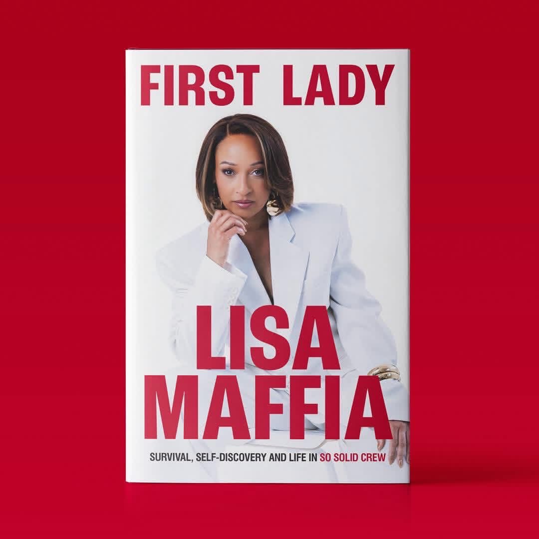 Lisamaffiauk's tweet photo. DID I EVER THINK I WOULD TELL MY STORY FOR THE WORLD TO READ? 😳

PRE-ORDER NOW! https://t.co/jHlkPHMP17 https://t.co/ScMcZ6nbMp