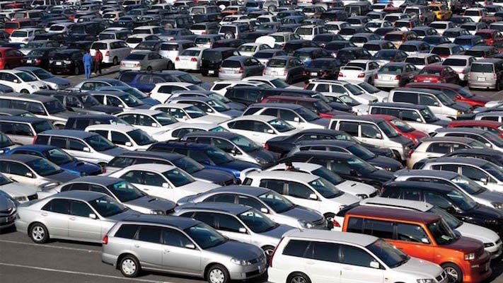 abbkar_ai's tweet photo. Goodnews : Federal government has reduced import levy on new vehicles 🚗 into Nigeria 🇳🇬 from 20% to 10% and that of used vehicles from 15% to 5% in order to ease cost of vehicle importation. The reduction takes effect today. https://t.co/jECWAqXyTH